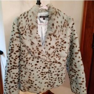 Révue Rabbit fur coat Size 4